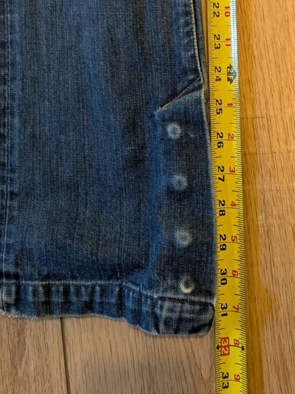 7 For All Mankind Button Vent Hem Straight Jeans size 26 - Picture 6 of 7
